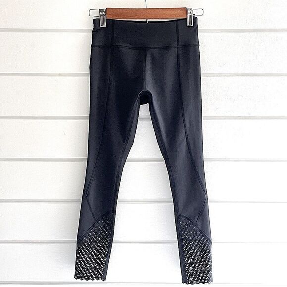 Lululemon Tight Stuff Tight Black Crop 23” Luxtreme Leggings Size 4 - Picture 5 of 11